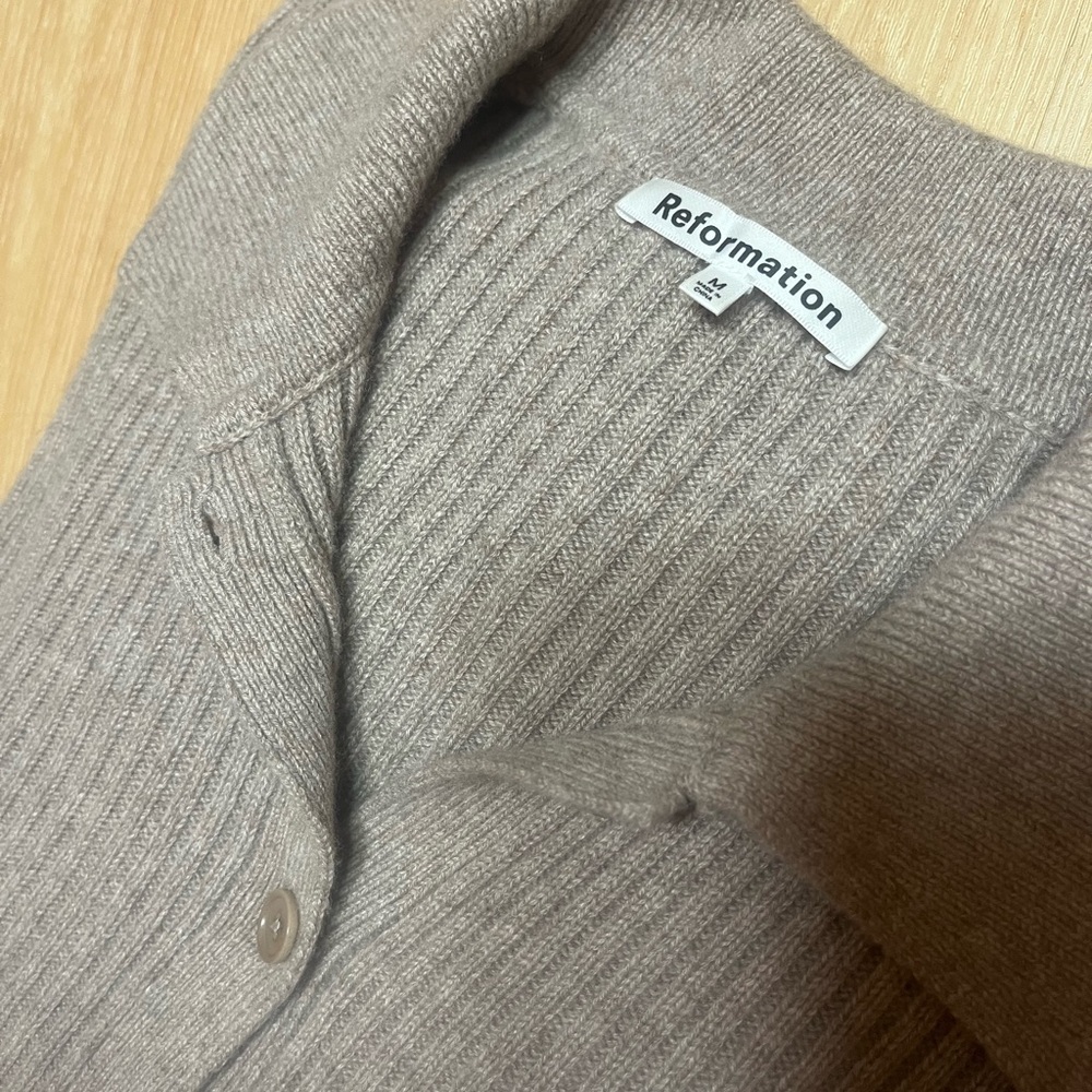 Reformation Ribbed Cashmere Sweater - Picture 5 of 7